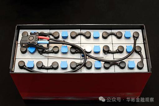 派能科技： 固态电池是锂电池技术的重要发展方向，目前固态电池行业总体尚未进入商业化量产阶段