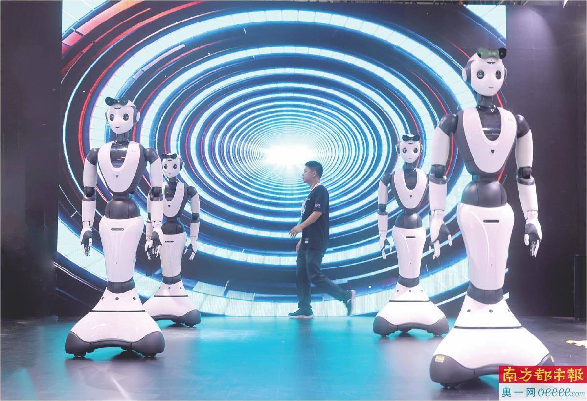 机器人行业周报（1216-1222）：智元机器人实现量产近千台，新剑百万台丝杠项目落地临安