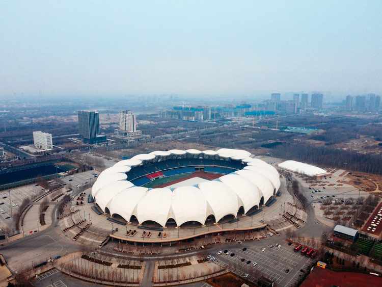 沧州雄狮宣布解散，揭秘其足球俱乐部公司