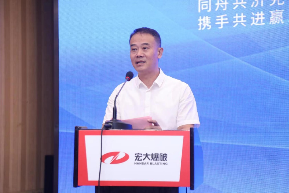 易普力：公司控股子公司近期新中标了广东德庆矿山项目，预计签约金额达到29.04亿元