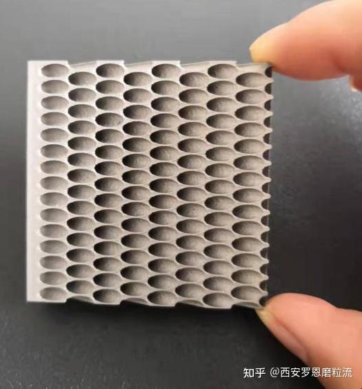 机械设备：产业降本趋势显现，消费电子沿用3D打印工艺