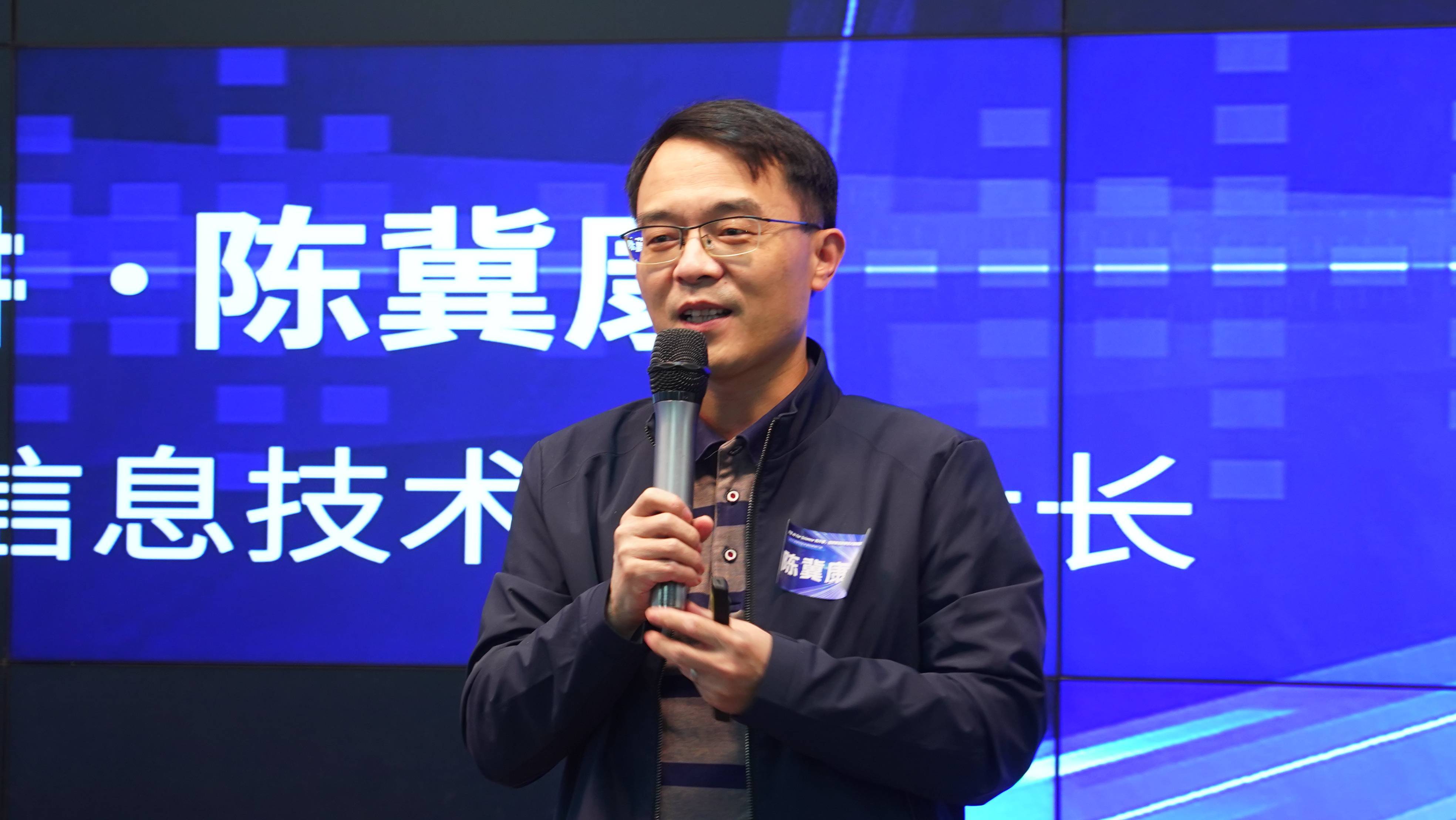 久其软件：公司于2019年依托大数据+AI的优势，携手北京协和医院，构建了一个以专病为核心的知识图谱系统，结合推理引擎完成自动问答和辅助诊疗