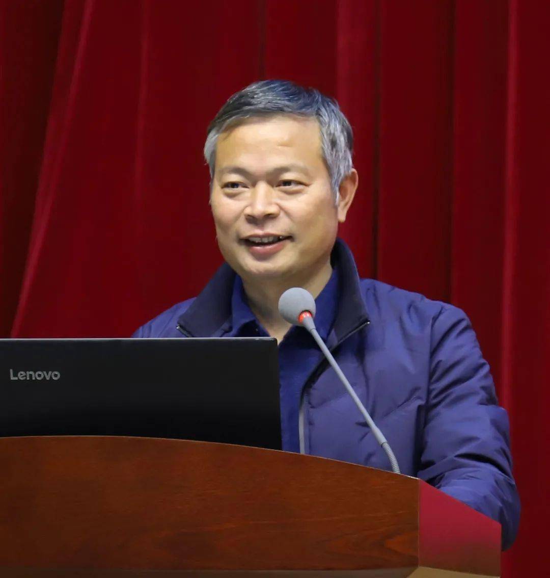 今年“三驾马车”分别扮演怎样的角色？王一鸣回应每经：外部环境不确定性增大要求我们把扩内需放在更优先地位