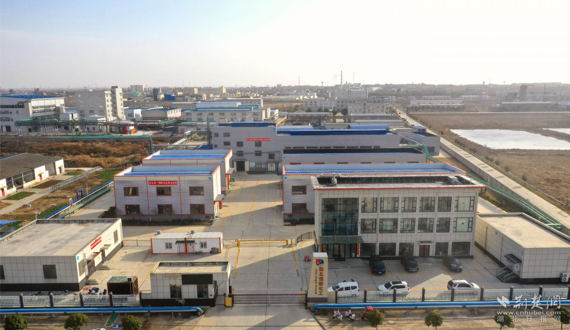 航天彩虹：公司正在及时调整产品架构，更多投入到附加值较高的产品上改善盈利状况