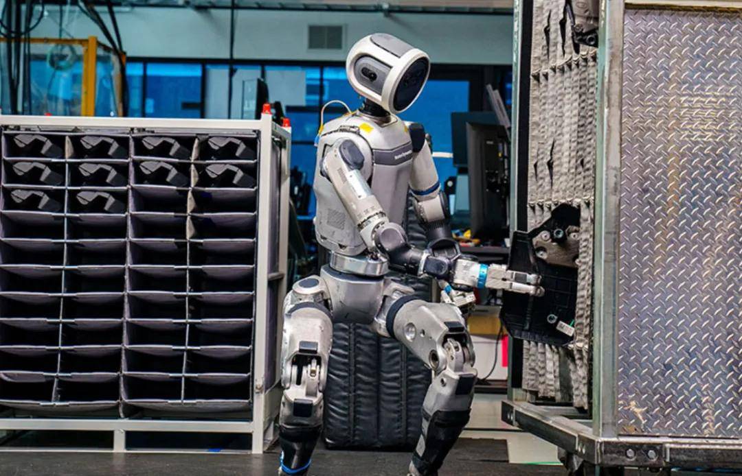具身智能行业研究：波士顿动力或签数万台人形机器人订单，地平线与大众深化合作