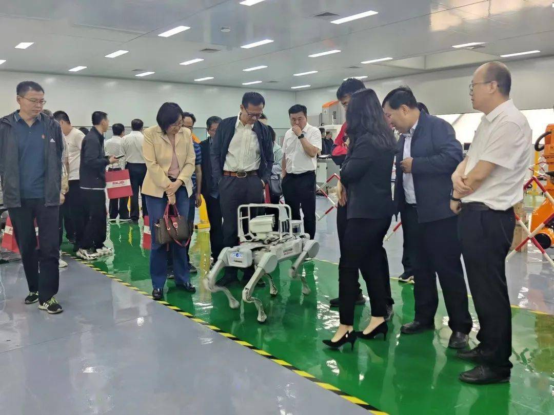 闻泰科技：公司在工业机器人等领域积累了深厚客户资源