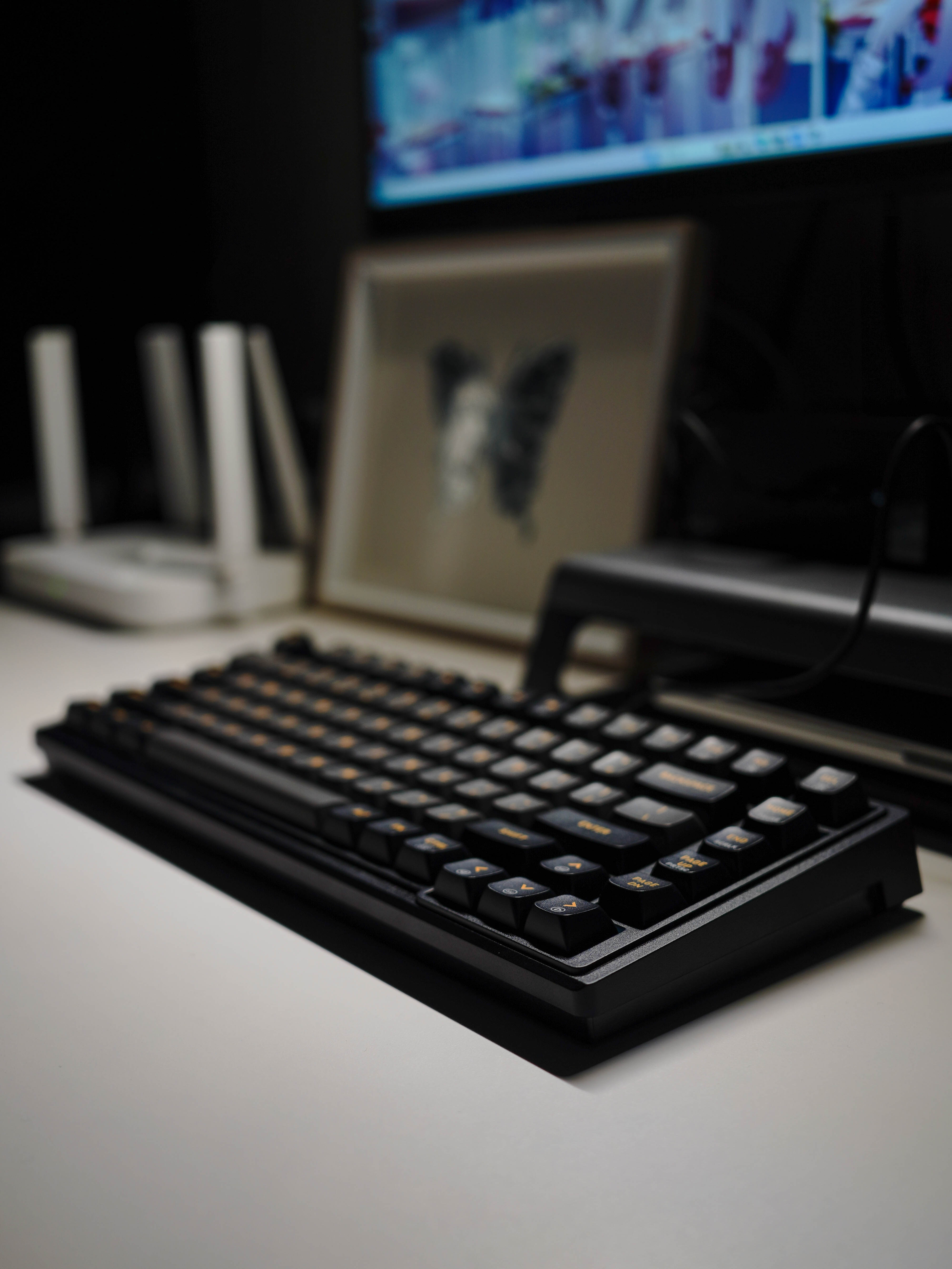 佳驰科技：公司YS材料产品已应用于航天兵器重点型号