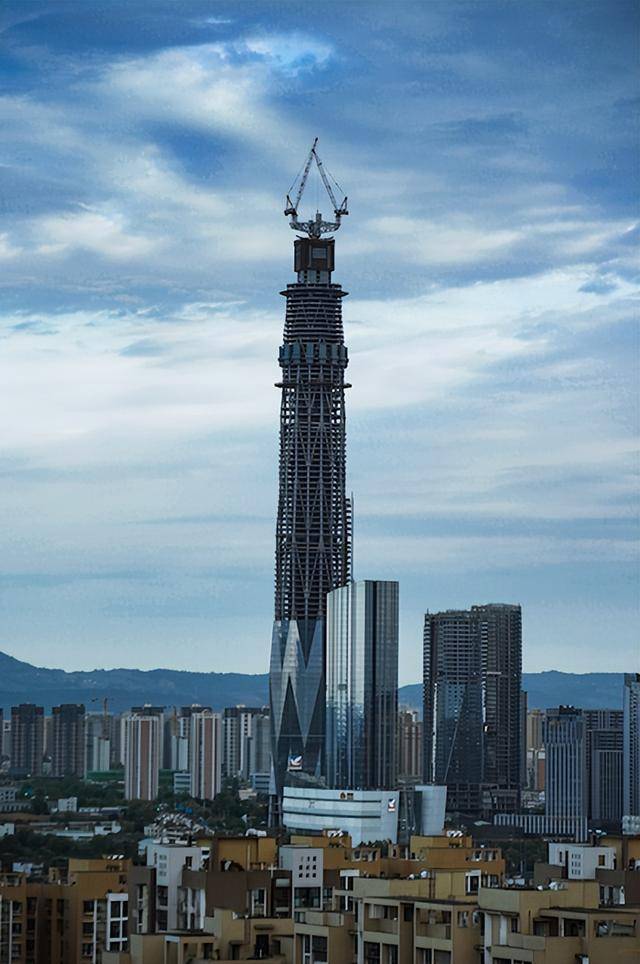 停工超3年！成都绿地468星曜项目迎来复工希望，468米超高层复工仍无期