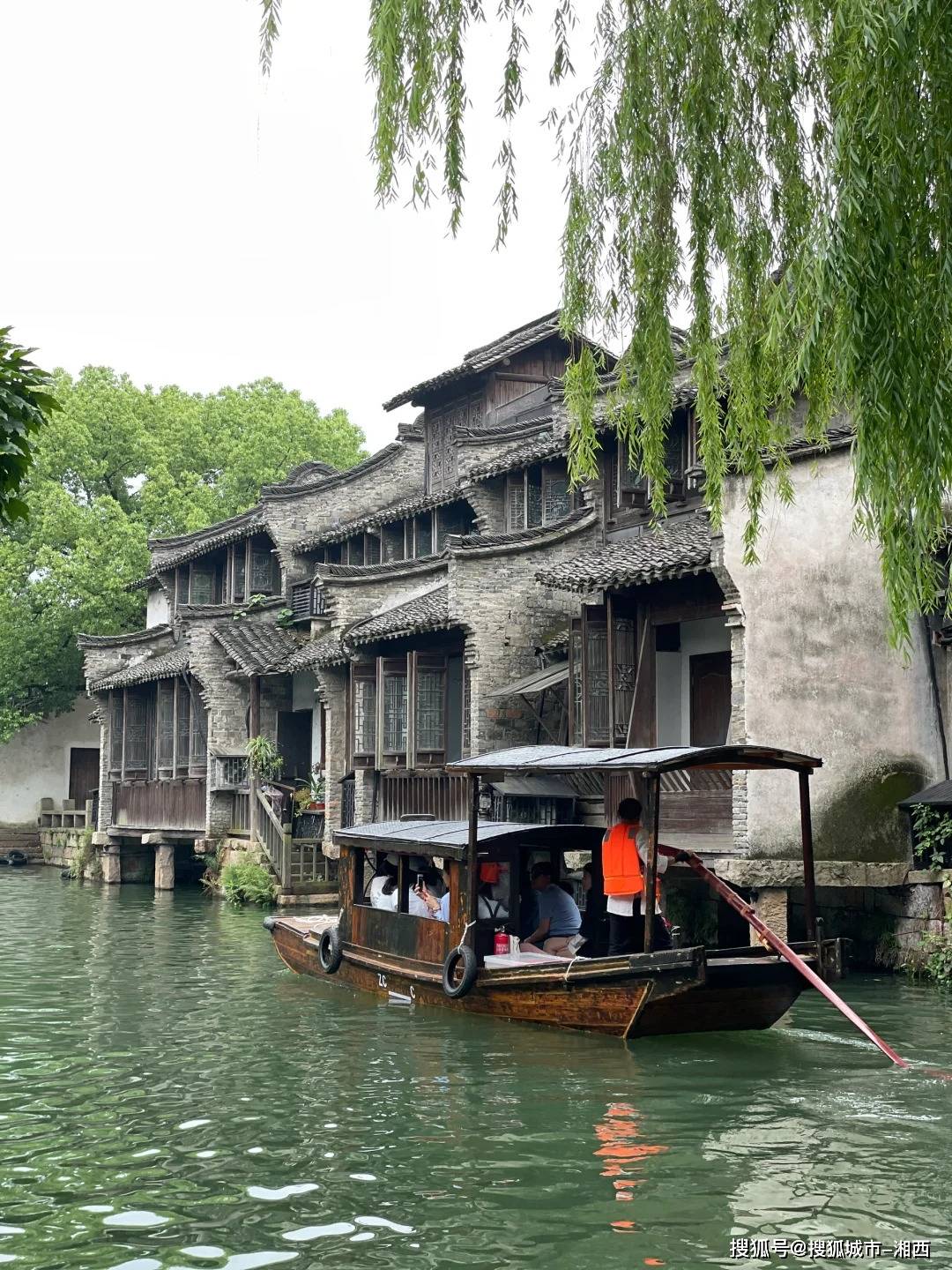 苏超带动旅游市场升温！企查查：近3成旅游相关企业位于华东