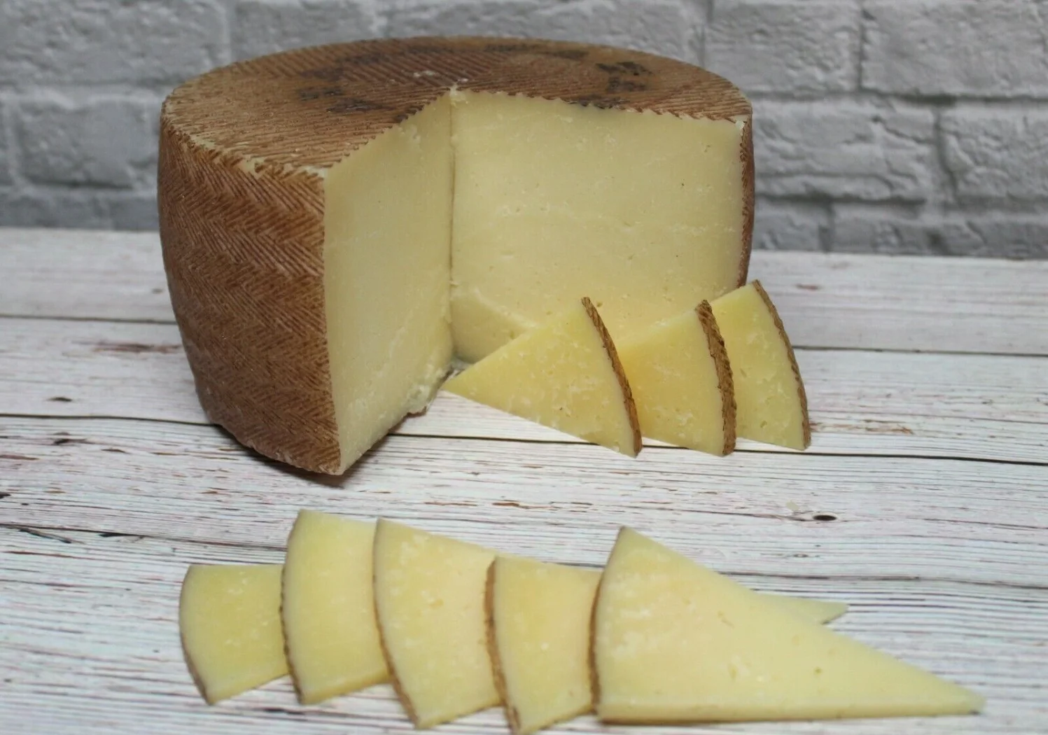 2025年中国奶酪行业技术现状 再制奶酪工艺复杂【组图】