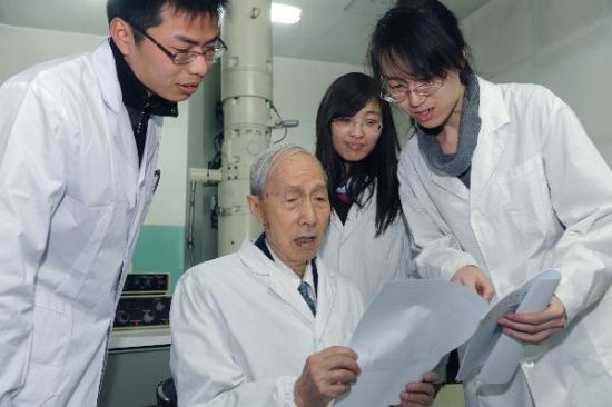 黄仁勋对话王坚：开源不仅仅是开放研究，还要开放工程