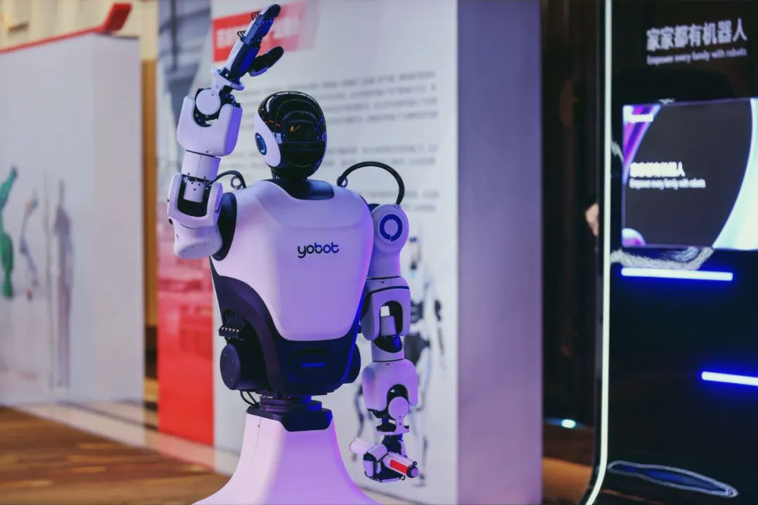 埃夫特：公司深耕机器人行业，聚焦智能机器人业务