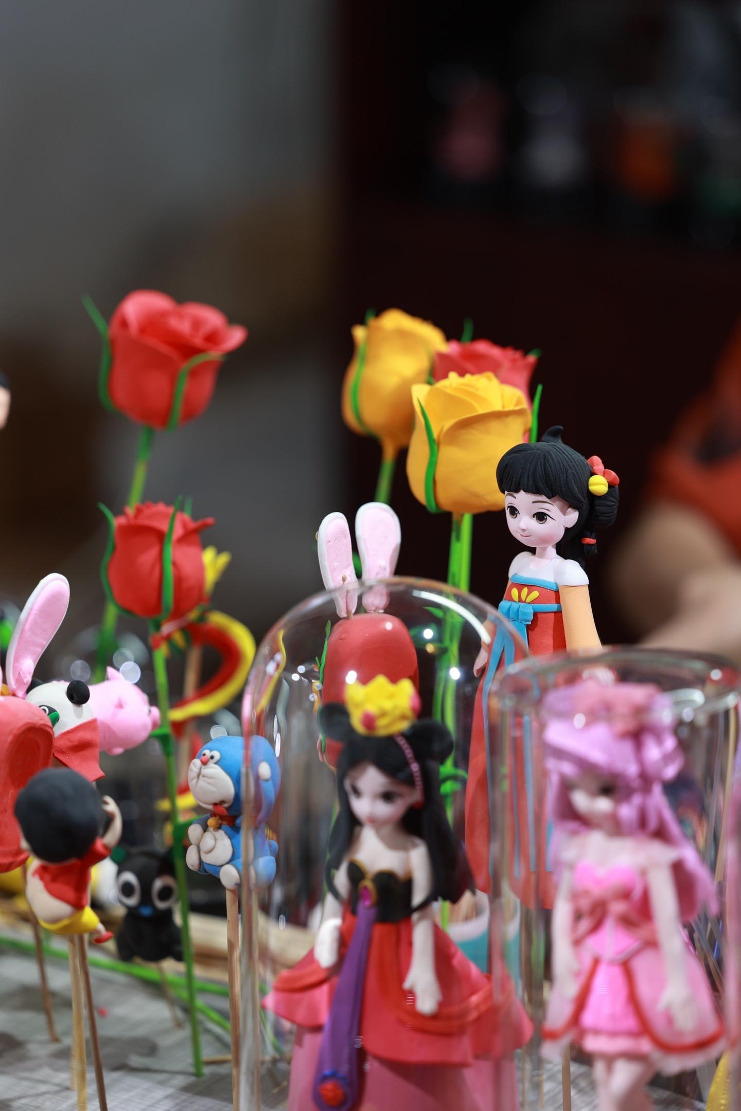 非遗手作店主制作点翠大蟑螂走红，前7月非遗相关企业注册涨超20%