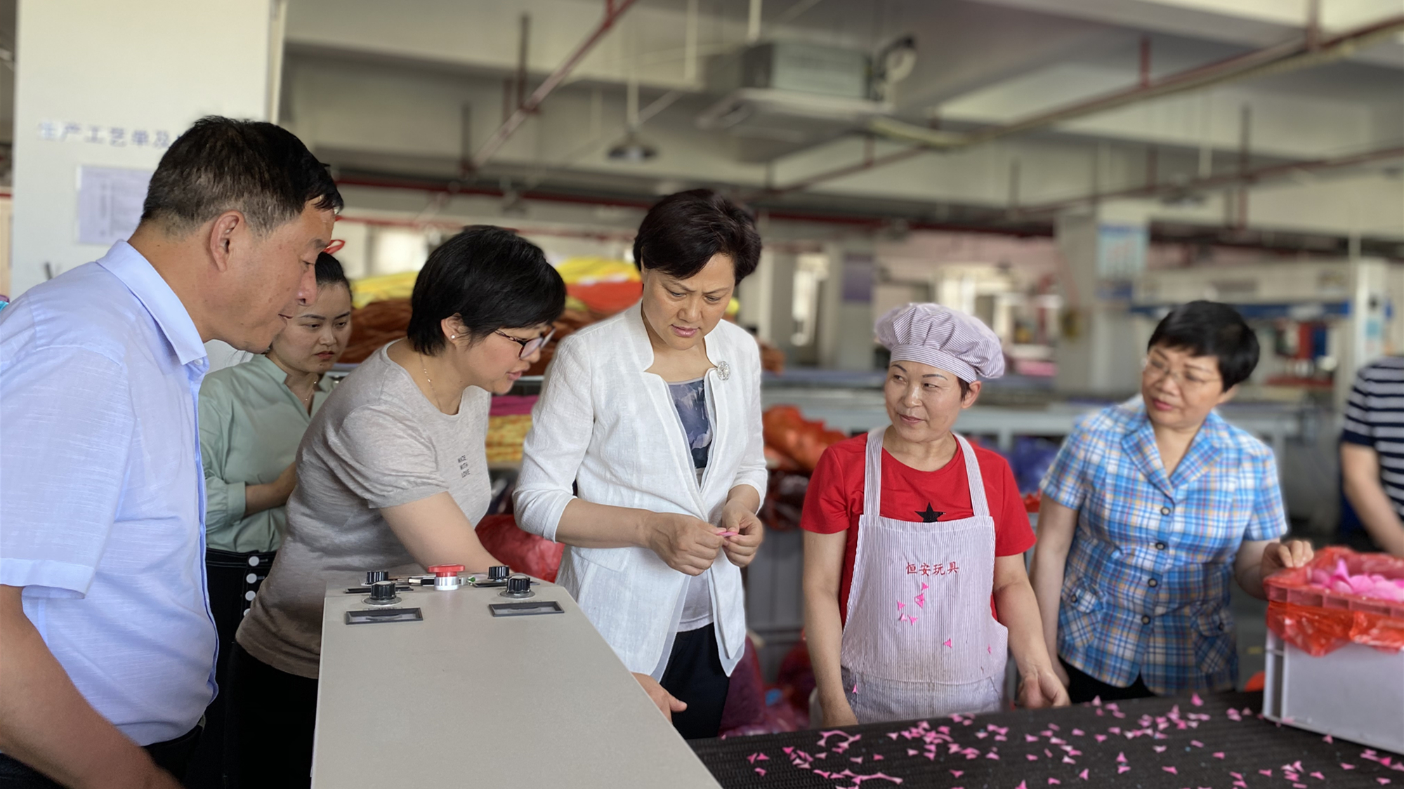 康鹏科技：9月9日接受机构调研，深圳市前海恒邦兆丰资产管理有限公司、世纪证券有限责任公司资产管理部等多家机构参与