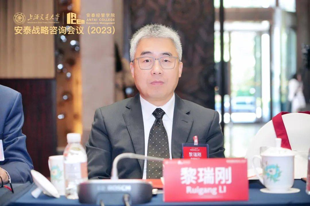 纵横股份：10月28日召开分析师会议，民生军工电话会议参与