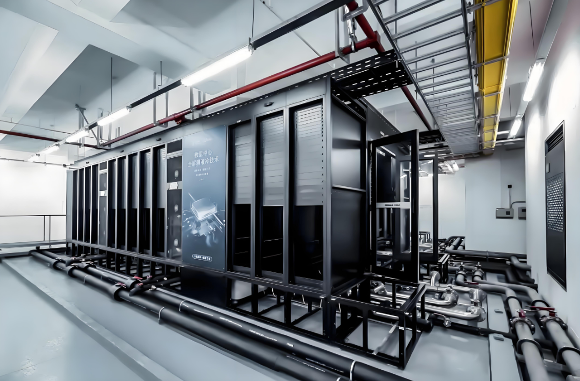 机械设备行业跟踪周报：持续推荐国内全面复苏的工程机械；建议关注液冷新技术的设备投资机会