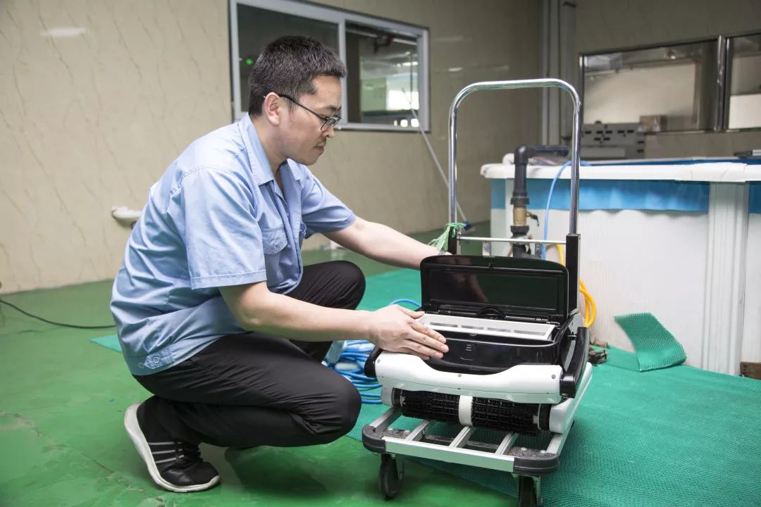 家用电器行业25W44周观点：专题，从望圆科技看泳池机器人的竞争要素与空间格局