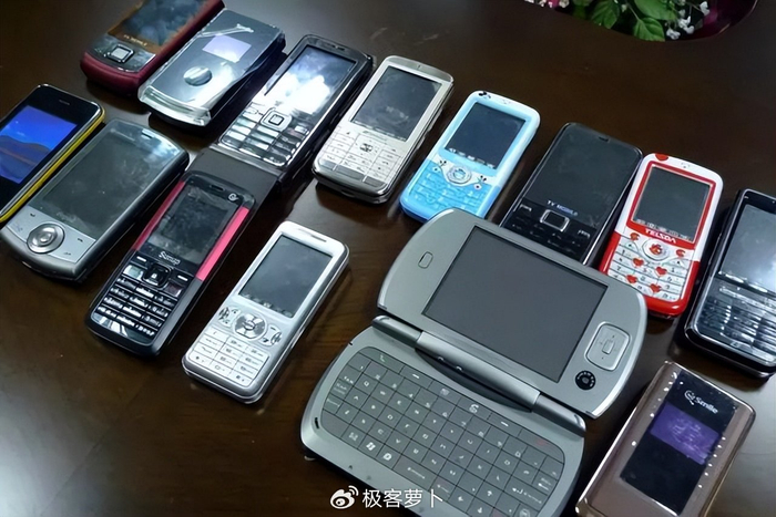 实探华强北:“一天几个价”!内存条炒成“黑金条”