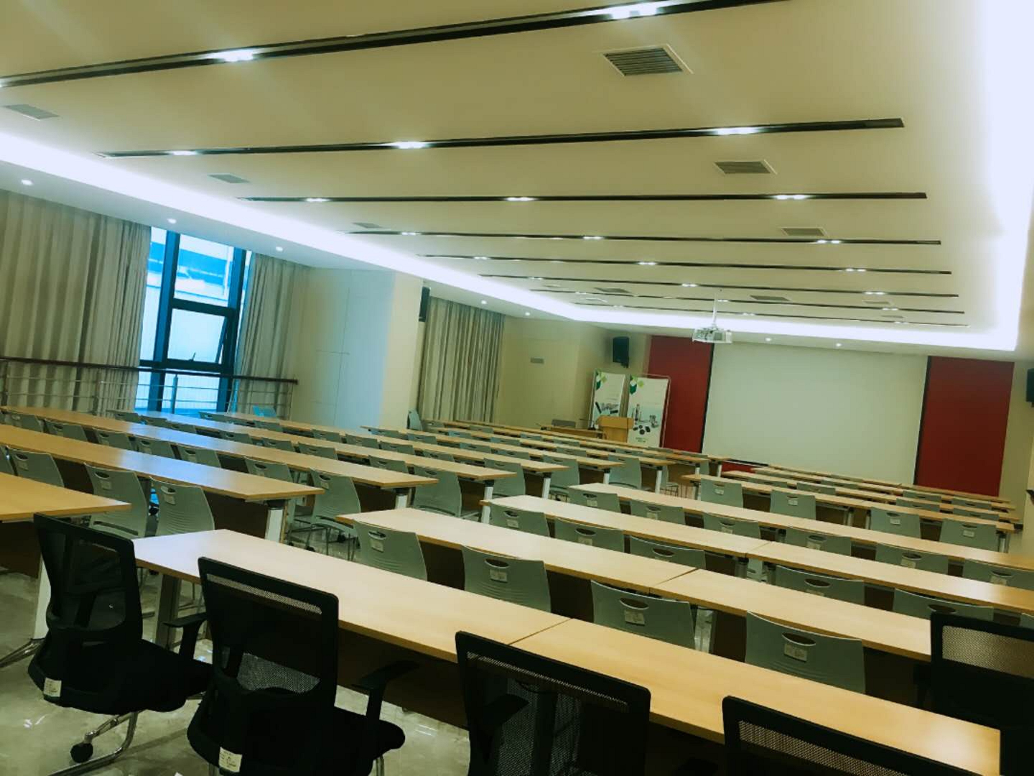 华锐精密:光大证券股份有限公司投资者于12月2日调研我司