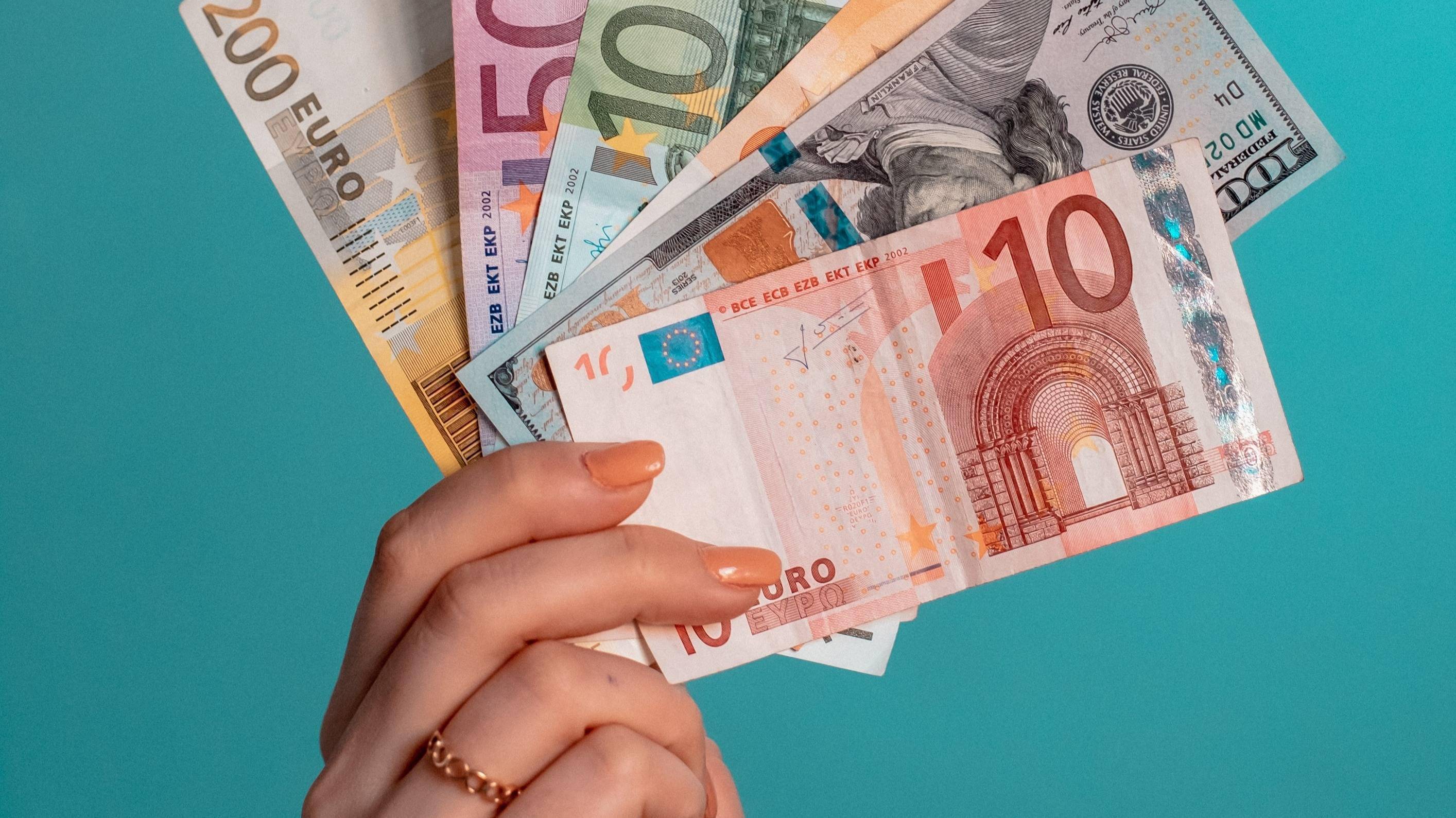 安集科技：Ariose Capital Mgmt Ltd、Helved Capital等多家机构于1月8日调研我司