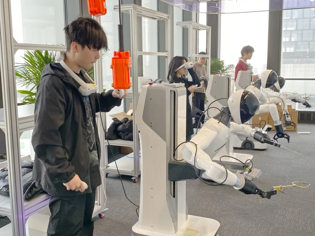 长春捷翼、吉林国资等1亿元成立具身智能机器人训练场公司