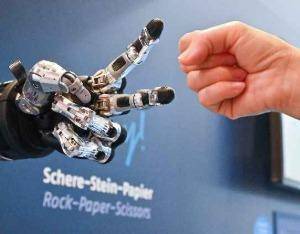 智元机器人新专利公布，可提高机器人控制的精度