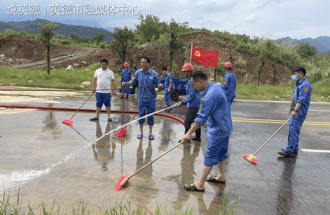 广康生化五天暴涨68% 股东群起减持！