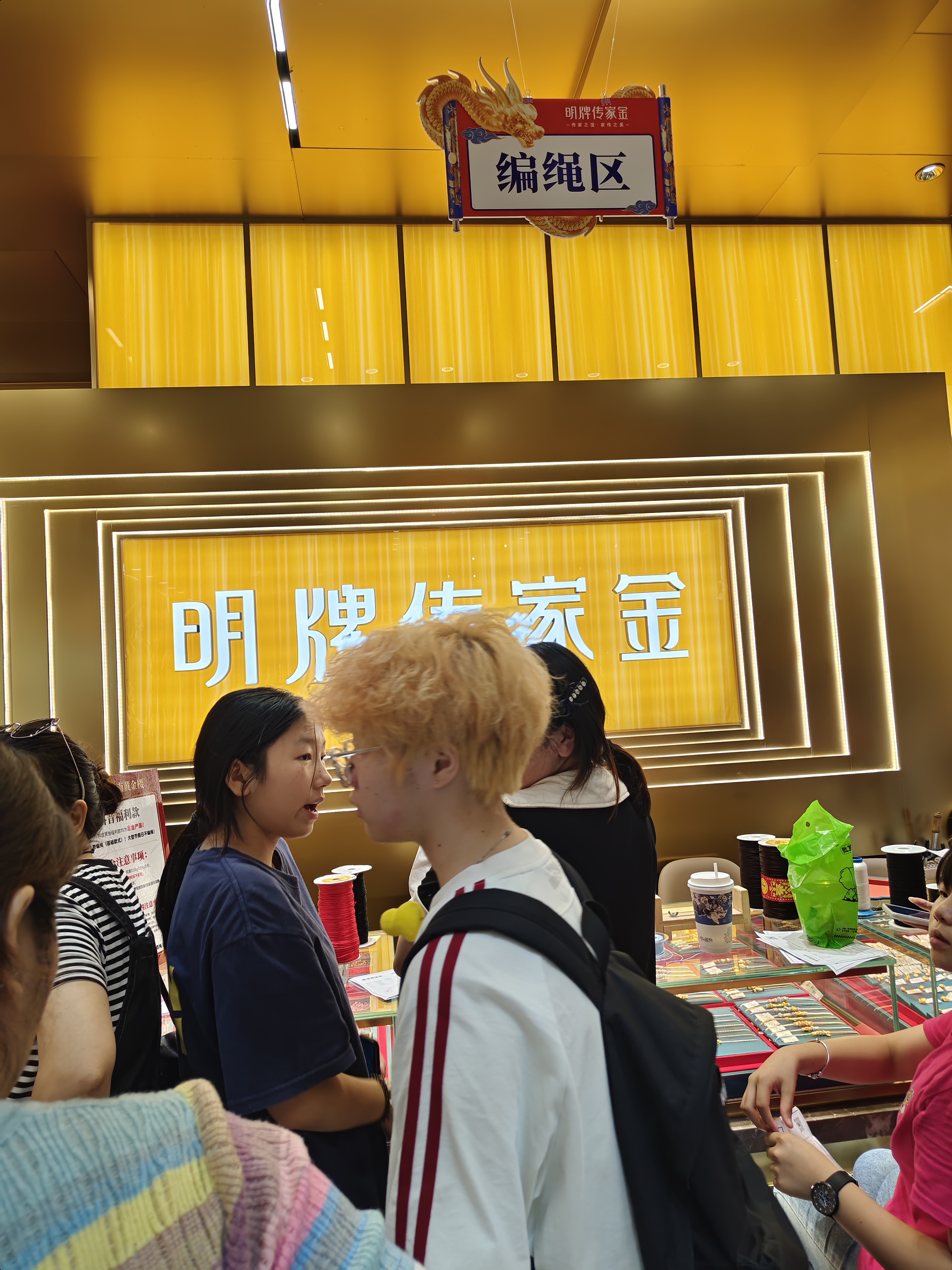 解锁人宠共居新体验！居然之家“人・宠・家”北四环店开业